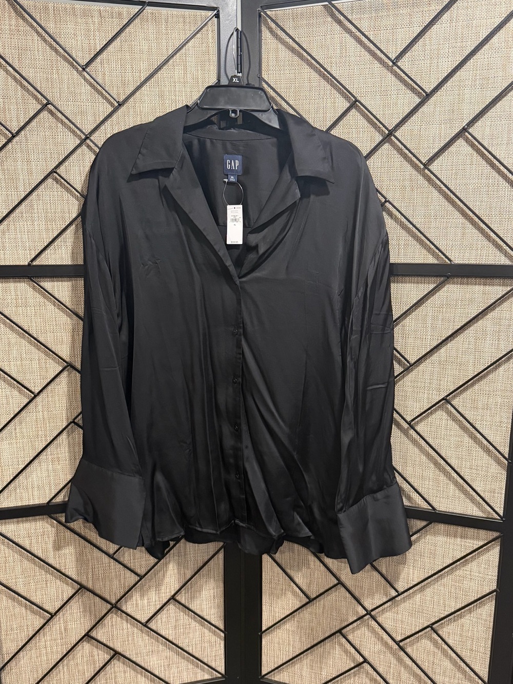*NWT* GAP Black Satin-Look Long Sleeve Button-Down Shirt 100% Rayon - XL